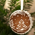 Gingerbread christmas tree decorations